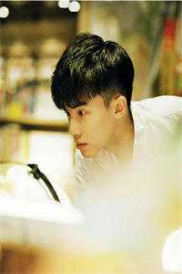 重生后，我苦学逃离深山广告+结局