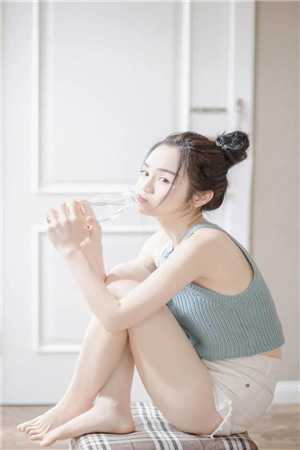 高考填报志愿截止前一刻，养子将我亲女儿的志愿全换成大专小说大结局