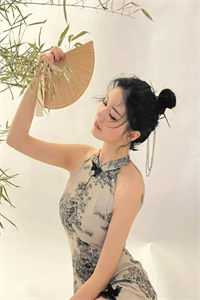 五一出游，男友为讨女团员开心执意野外攀岩番外+无删减