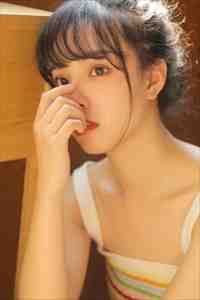 华年不染风霜意免费