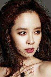 出宫前夜：疯批太子囚我入东宫试读