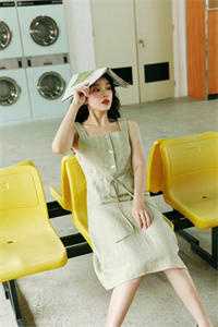 开除我后，妻子负债累累火爆小说