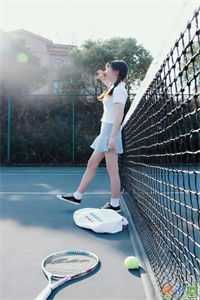 闪婚禁欲上司，人前斯文人后猛亲好书