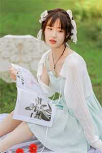 港姐被抢娶后，吃瓜躺赢万人迷完结