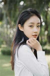 末世饭桶穿老太，暴打全家真痛快在线