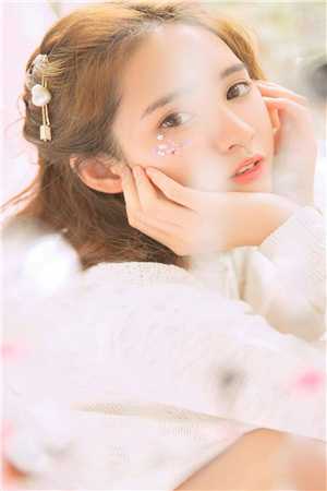 月色将尽，不偏旧人顾城朗温苒全局