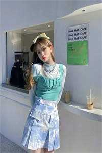 陛下，娘娘女扮男装演技炸裂！番外+无删减