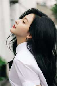 俏寡妇重生，赖上邻居糙汉在线阅读