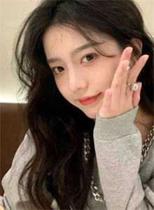 圣诞被离婚，跨年当富婆小说在线阅读免费