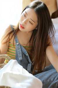 成为王府侍妾后，她一心生崽养娃畅销巨著