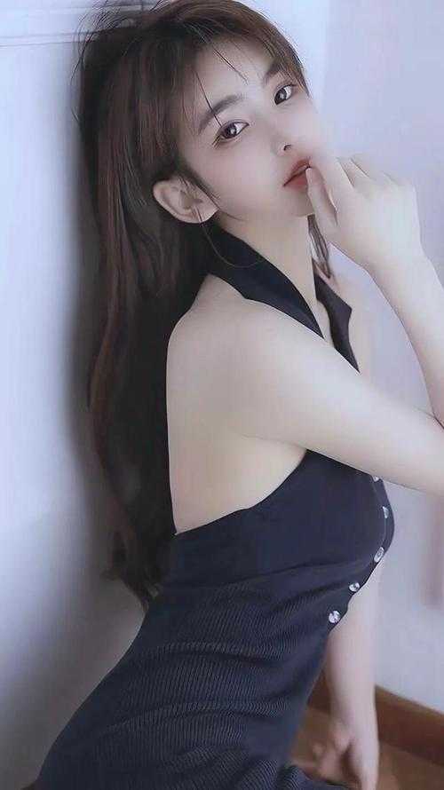 情字落笔忘秋心热门