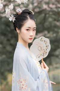 娇娇小保姆湿身后，豪门大佬疯抢火爆小说