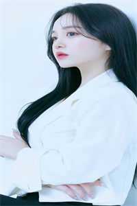 婚礼当天未婚妻助理把戎装换成和服，我反手掏出打火机全局