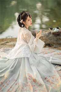 出宫不成，反成了陛下的心尖宠全集