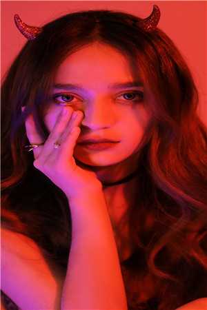 守规矩的姨娘封栖楠端王番外