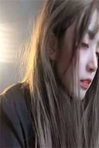 穿越香江有金手指，青春财富全都有在线阅读