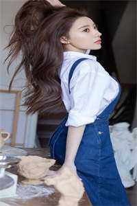 漂亮军医带崽离婚，绝嗣首长惊了完本